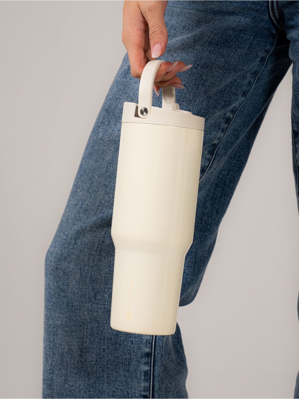 HydroJug 32oz Sport Bottle | Snowflake